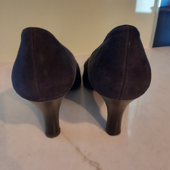 Sofft Blue Suede Shoes! - Picture 6 of 7